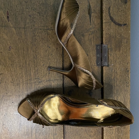 Nicole Miller high heels size 10 B 40 bronze color - Picture 6 of 7